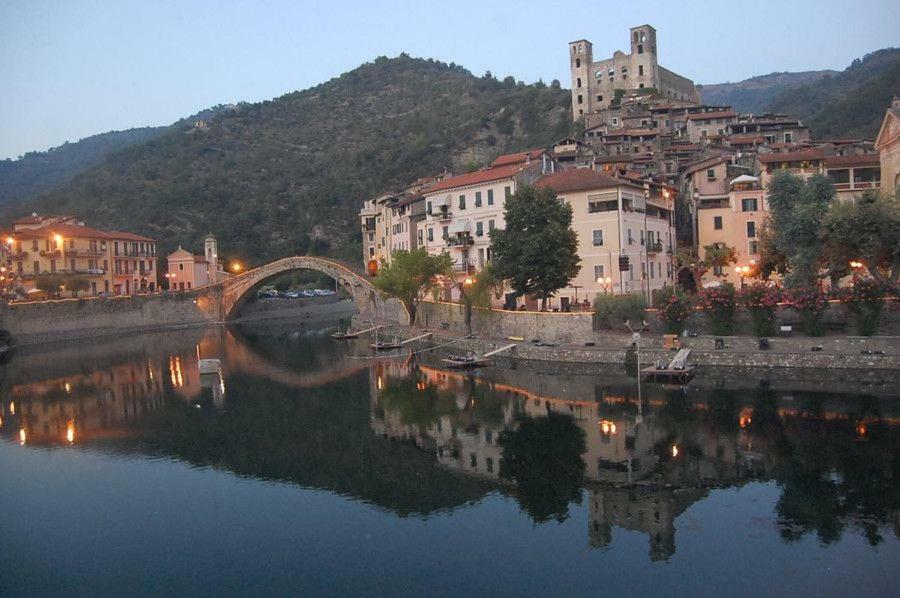 La Casa Di Elda Leilighet Dolceacqua Eksteriør bilde